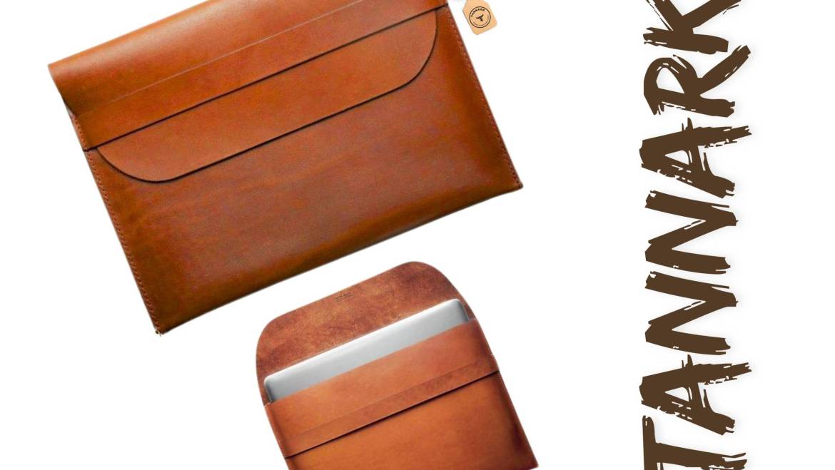 Black Card Holder with horizontal 3 slots on front and back